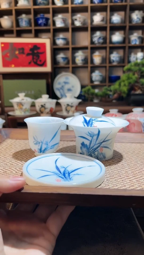 【闪购商品】手绘兰花马蹄盖碗+送主人杯+送盖置