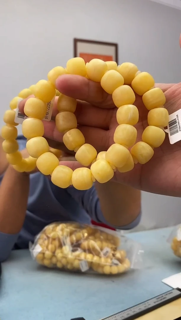 琥珀未镶嵌珠宝奇石假一罚十，永久原价包退多样性发一件036