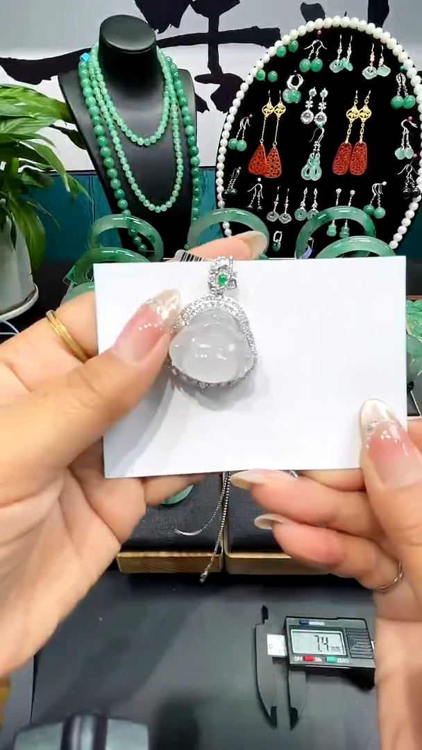 未镶嵌挂件石英质玉（非洲翠）佛公