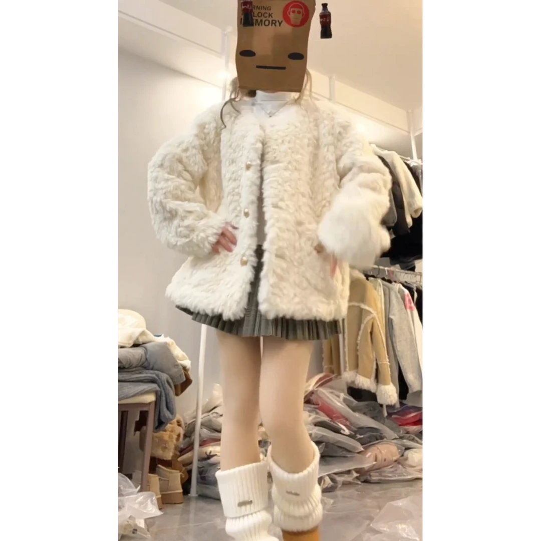 MARIE.COCO韩系巨好看小香风式白色毛毛秋冬新款皮毛一体短外套女