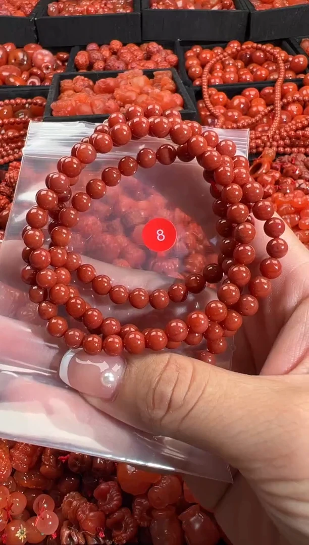 颈饰未镶嵌南红玛瑙?****?12
