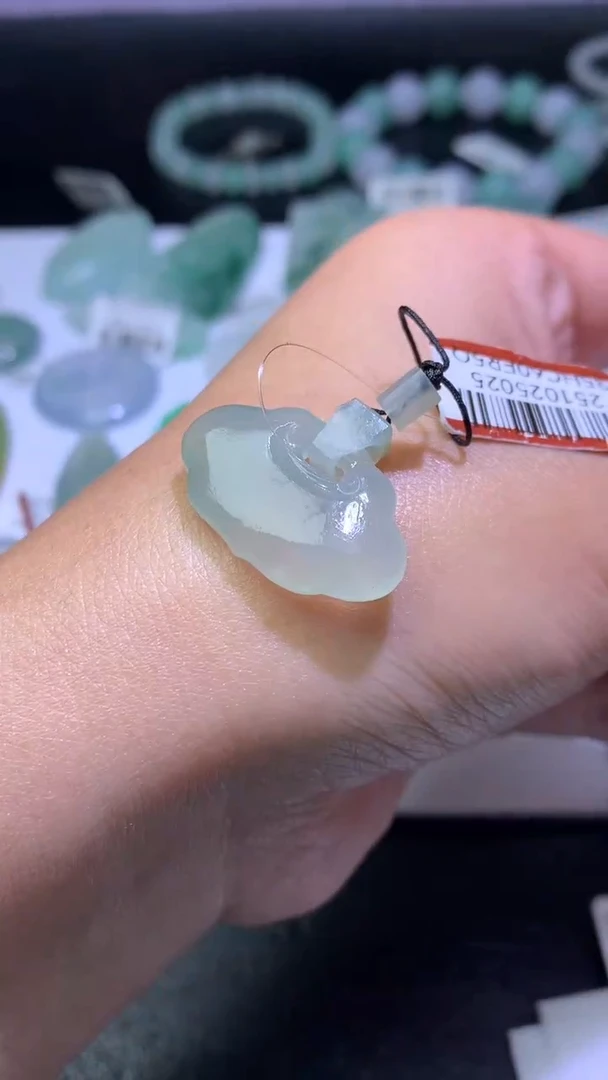 未镶嵌定制翡翠毛货