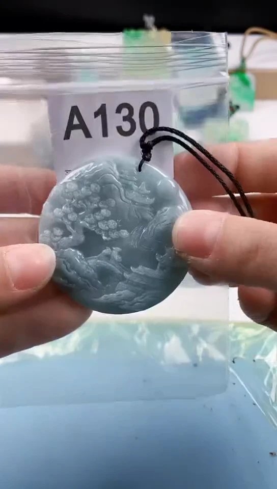 【闪购商品】翡翠挂件未镶嵌天然翡翠吊坠挂件