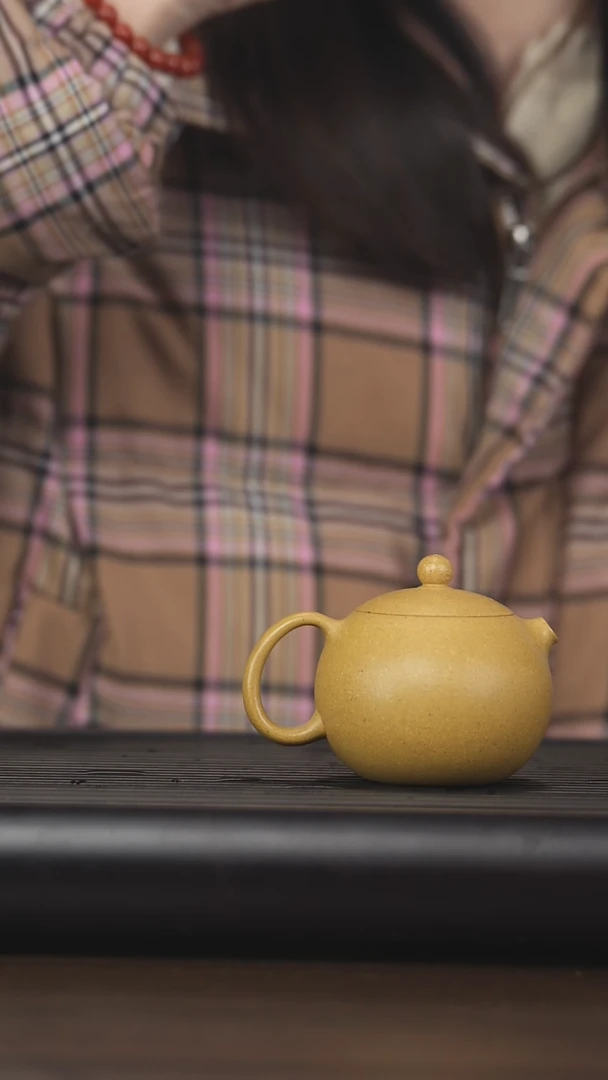 【闪购商品】紫砂茶壶吴勇军黄段光素鱼嘴西施140CCdd