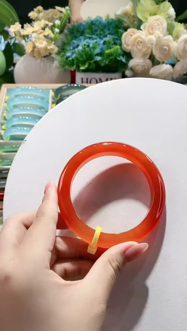 玛瑙/玉髓手镯未镶嵌101-63