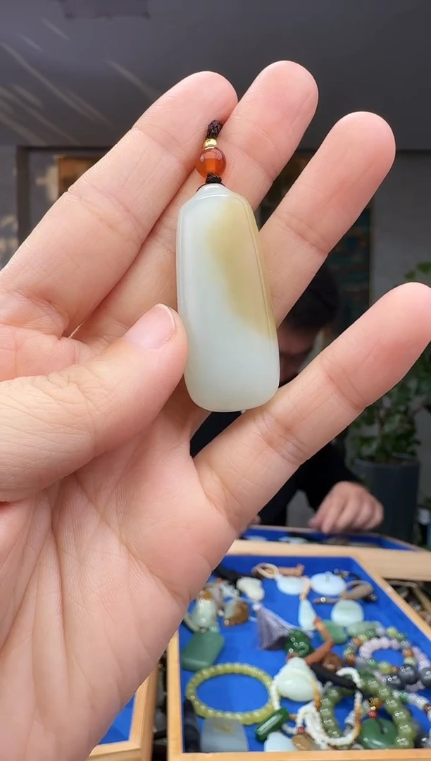 未镶嵌和田玉挂件拍一发一