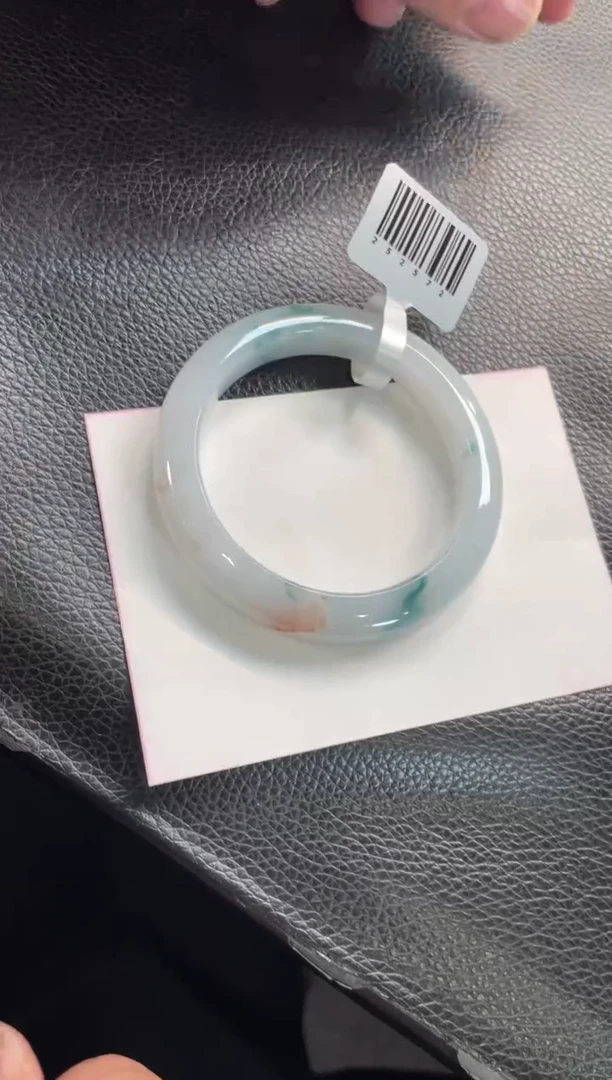 未镶嵌手镯翡翠102号链接 有纹裂 52正圈