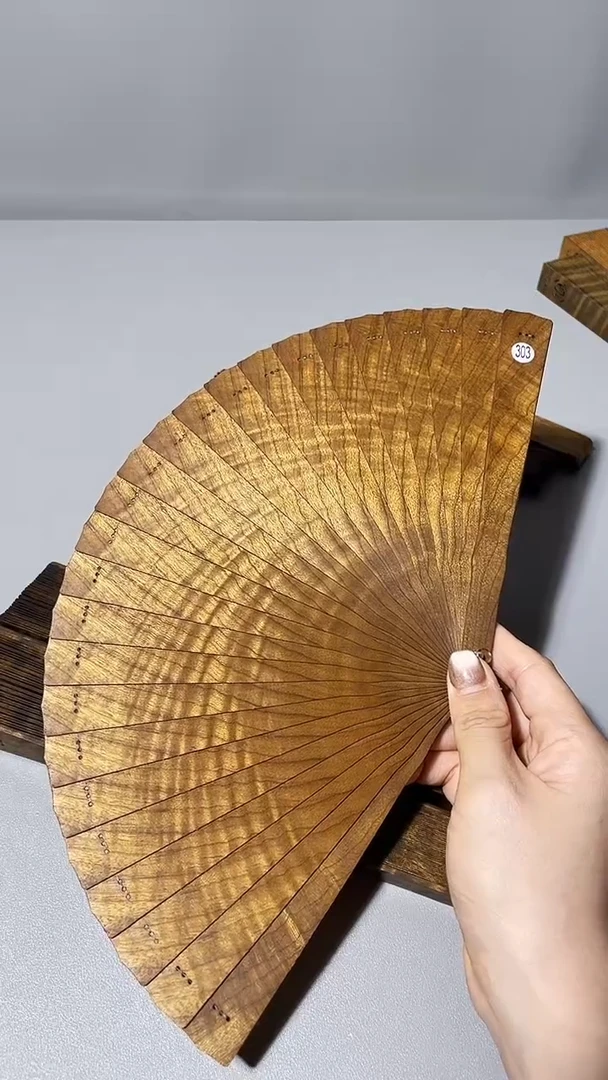 金丝楠小**子金丝楠木扇子