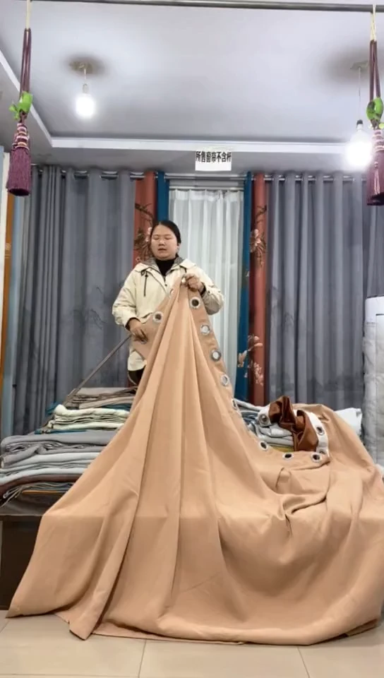 布成品窗帘  37+19*-