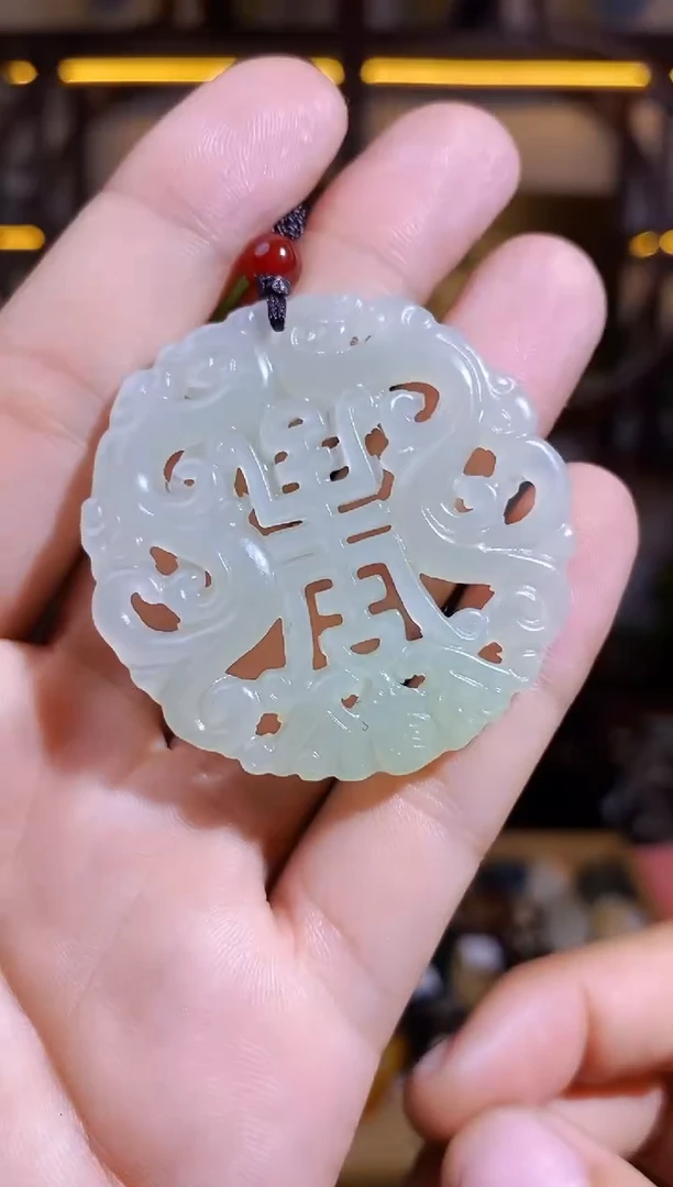 和田玉未镶嵌颈饰1