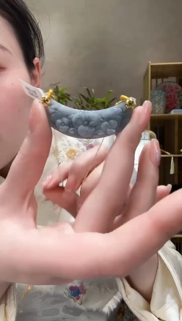 【闪购商品】翡翠颈饰未镶嵌吊坠