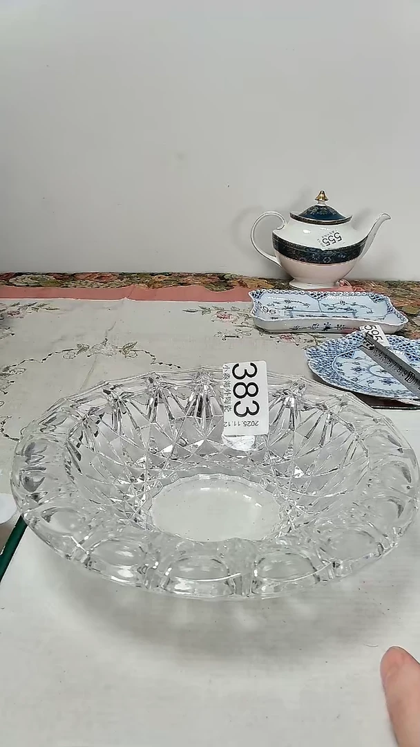 瓷片军****行小淼海外陶瓷工艺品