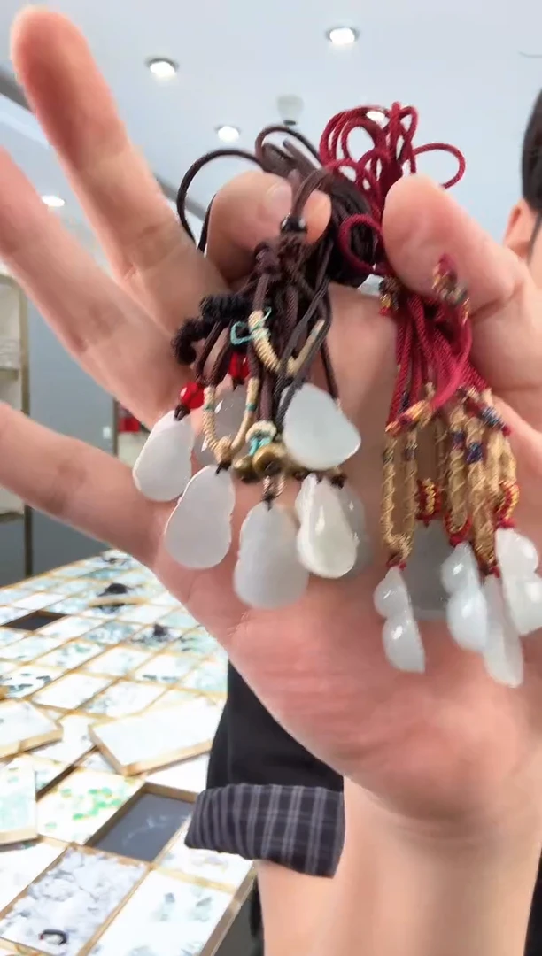 翡翠未镶嵌吊坠(不含链)天然翡翠葫芦-多样性发一10142w