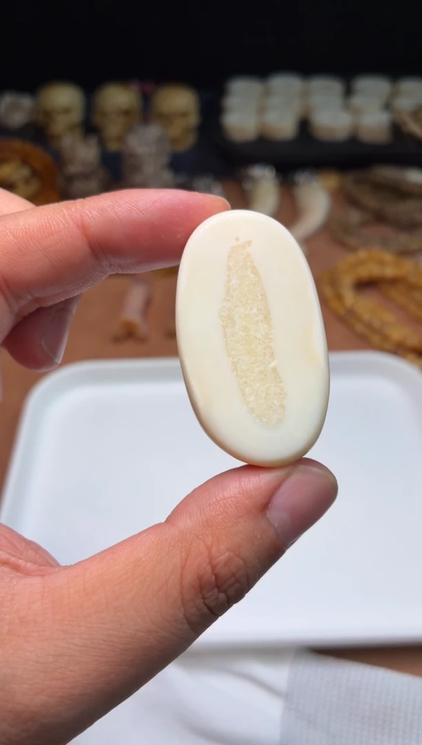 牛骨其他J119-饼子吊坠