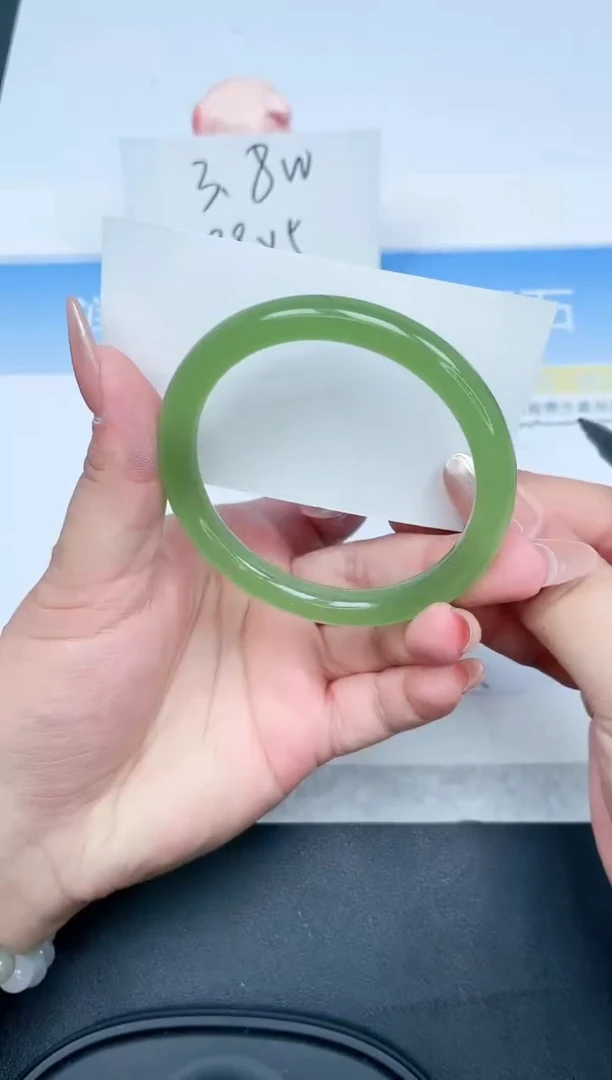 【闪购商品】石英质玉手镯未镶嵌182-55.8