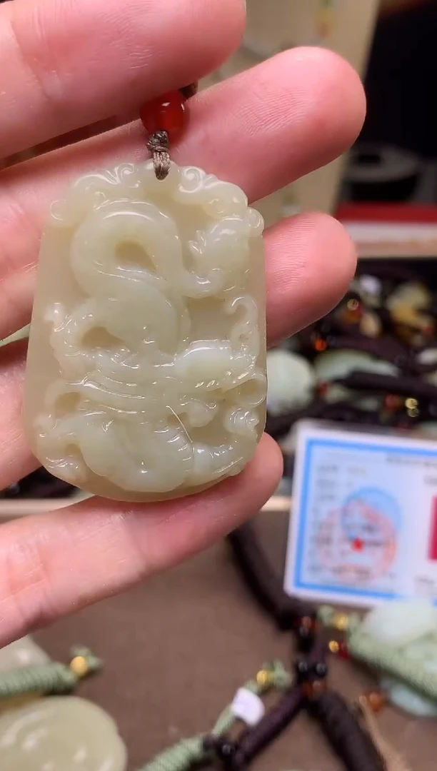 颈饰未镶嵌和田玉新疆料青海料清水和田玉吊坠