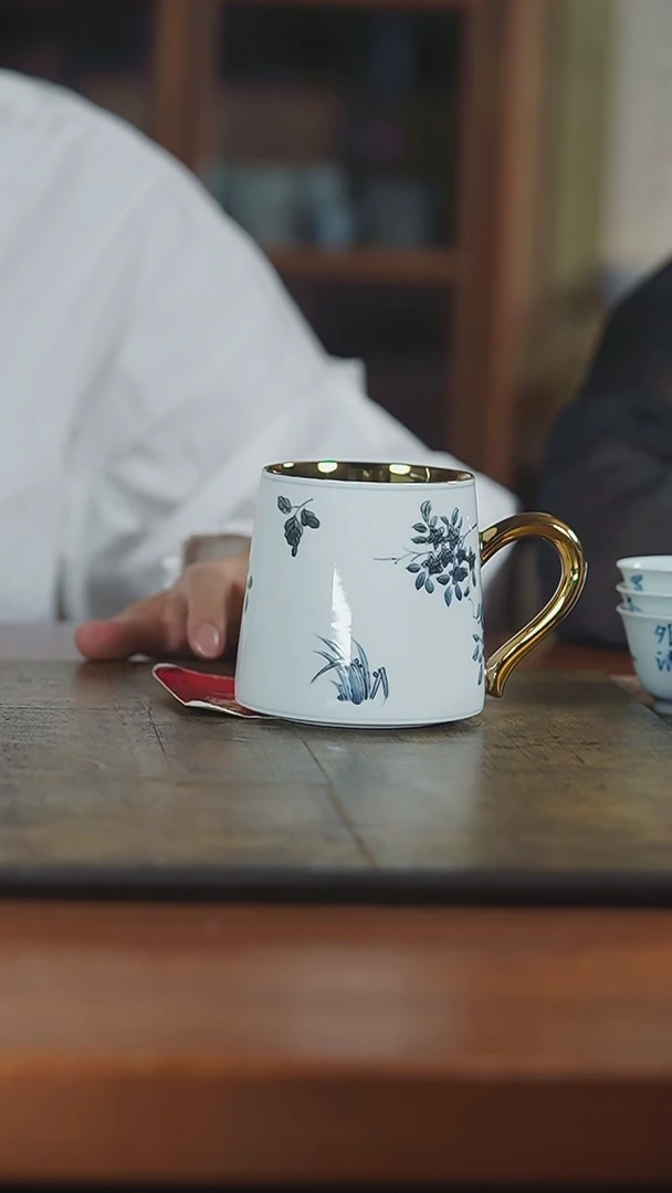 弥云斋微瑕花卉马克杯