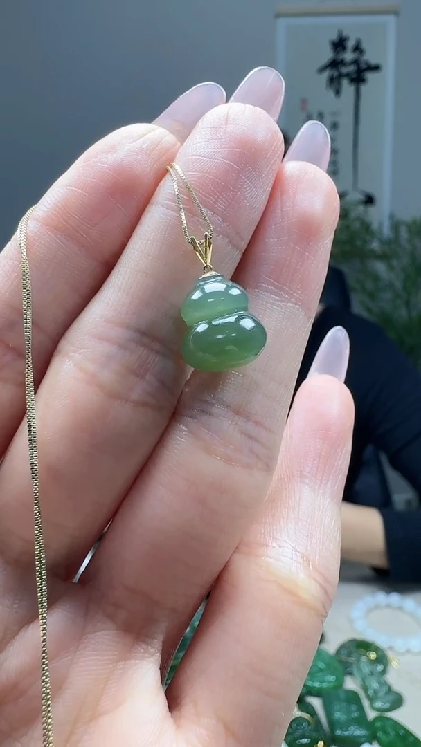 吊坠(不含链)18K金镶嵌和田玉1