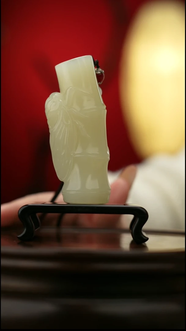 玉【一鸣惊人】天然玉石手把件