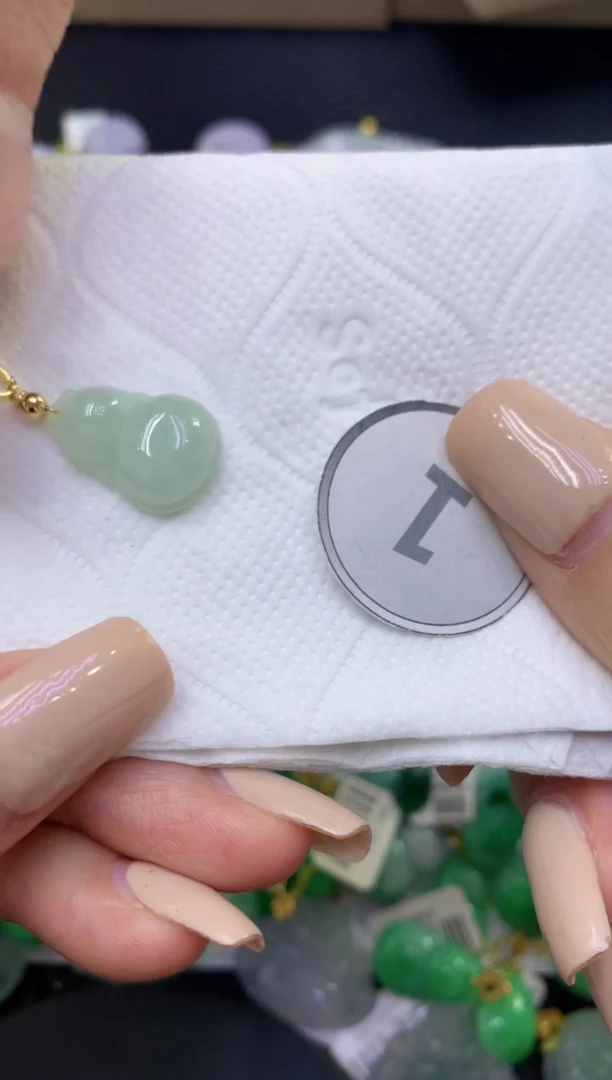 颈饰未镶嵌翡翠天然缅甸翡翠A货