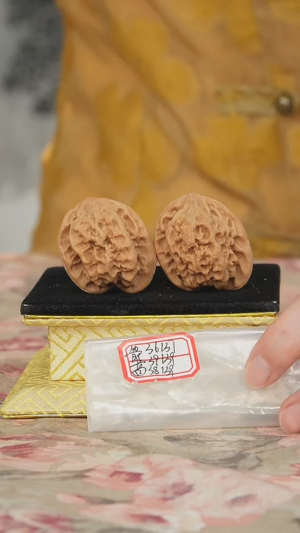 文玩核桃把件马蹄