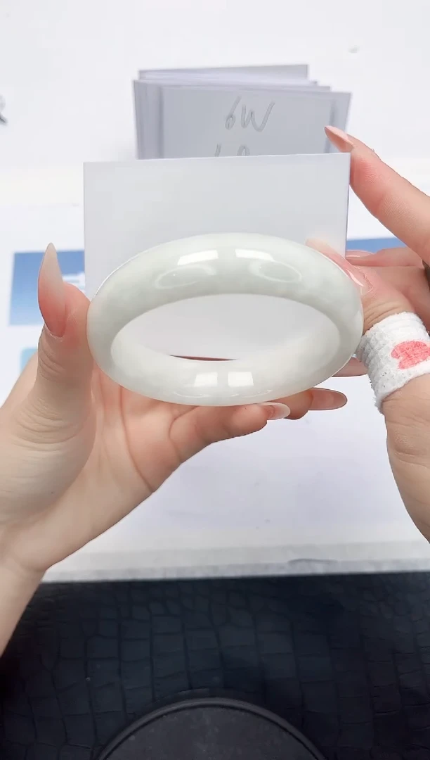 【闪购商品】和田玉手镯未镶嵌L332-54