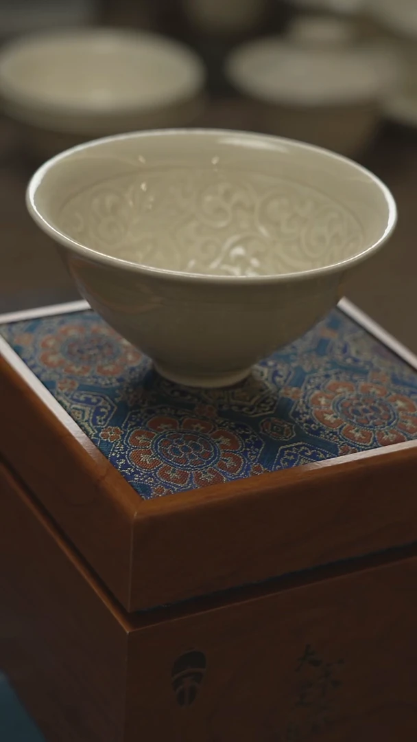 微瑕 仿古印花盏 不带礼盒