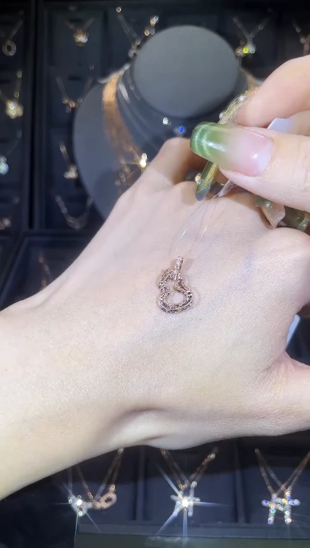 【闪购商品】钻石吊坠(不含链)18K金镶嵌18K金玫  多人 葫芦