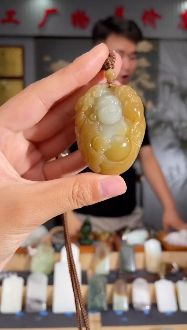 和田玉未镶嵌颈饰1