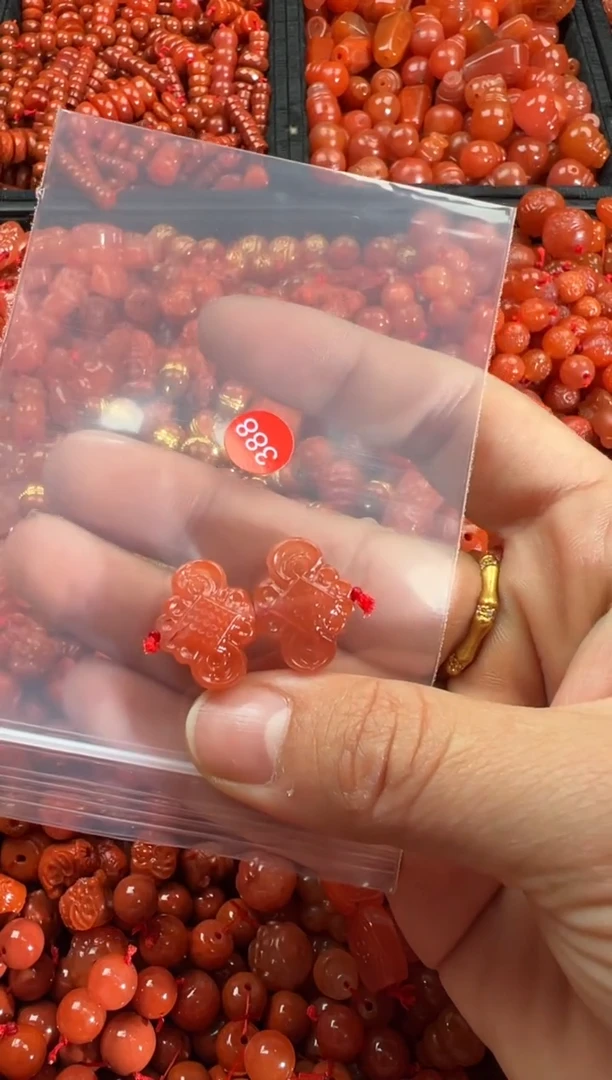 【闪购商品】南红玛瑙颈饰未镶嵌1