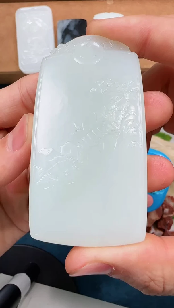 颈饰未镶嵌和田玉远*吊坠