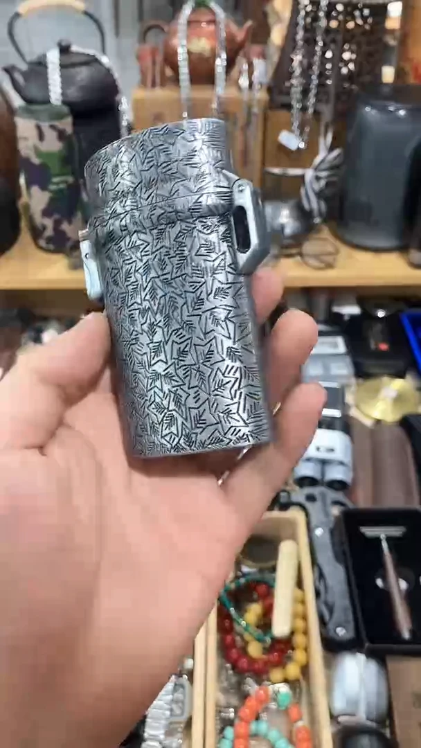 瓷片闪购商品  如图所示