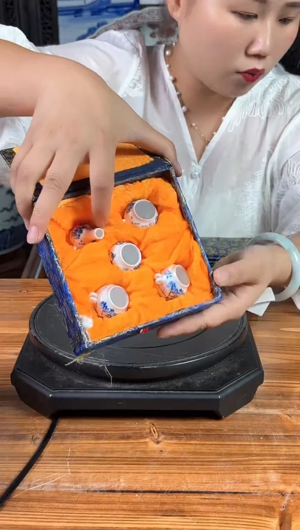 摆件景德镇陶瓷仿古摆件N