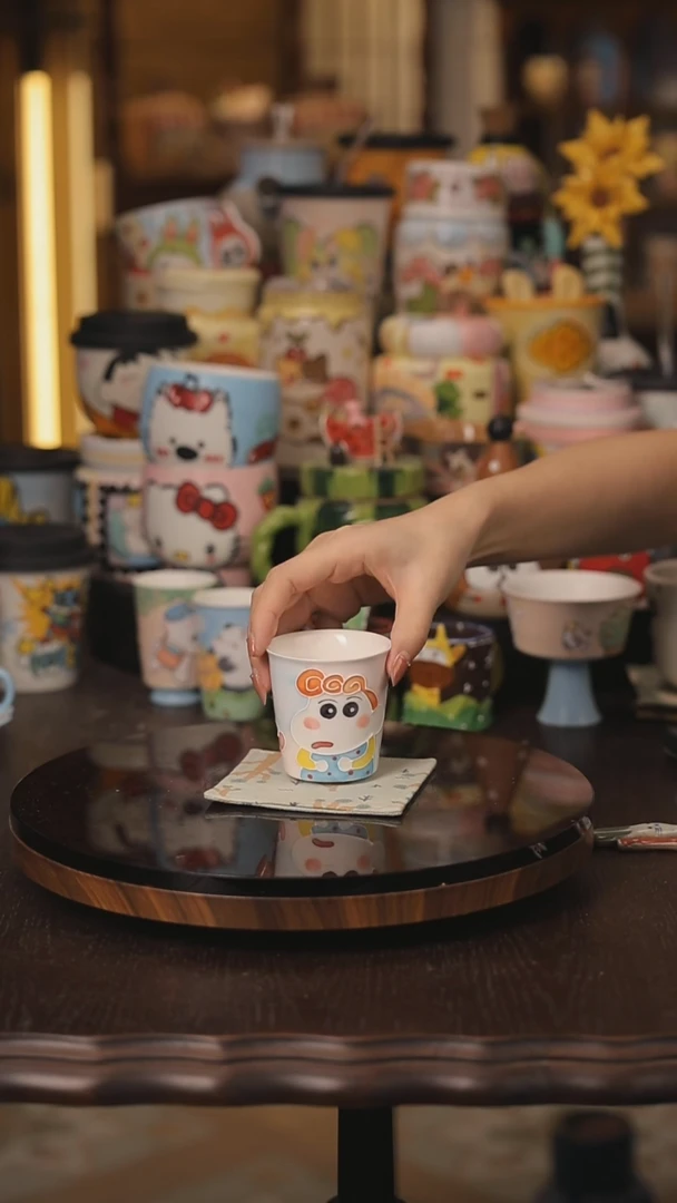 景德镇釉下彩绘设计师款式陶瓷