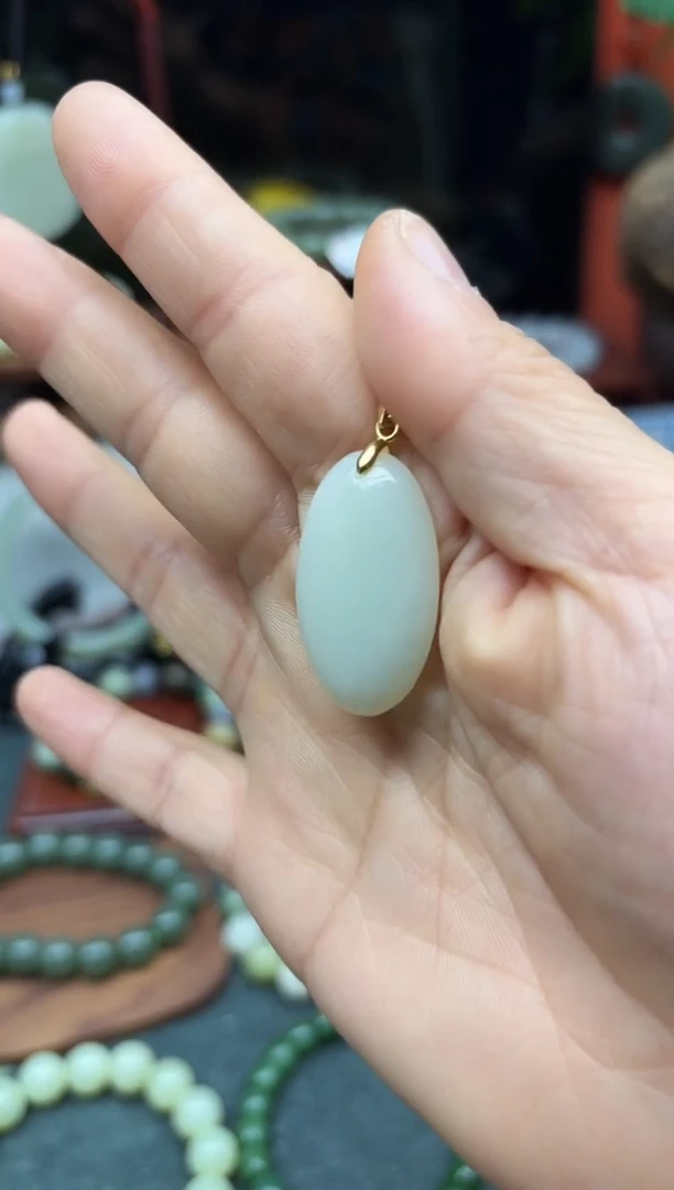 未镶嵌手链和田玉白玉吊坠