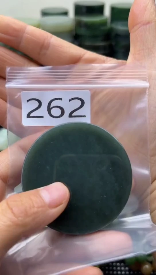 未镶嵌和田玉珠宝半成品镯芯