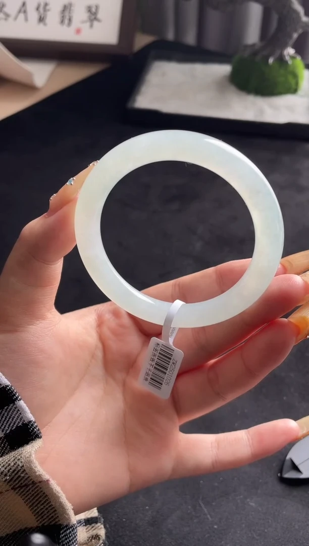 未镶嵌手镯翡翠三天鉴赏期