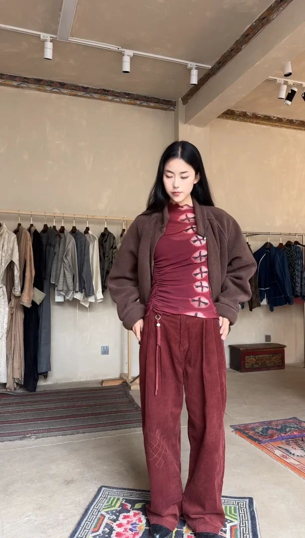 KHAWACAN25AW红色氆氇打底M