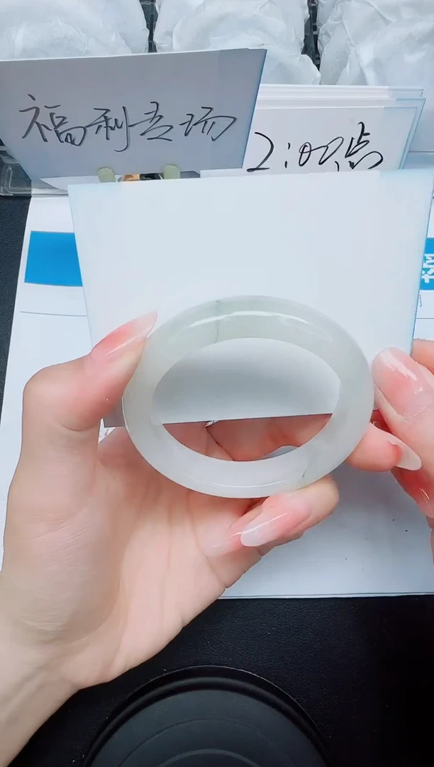 石英质玉手镯未镶嵌277/54