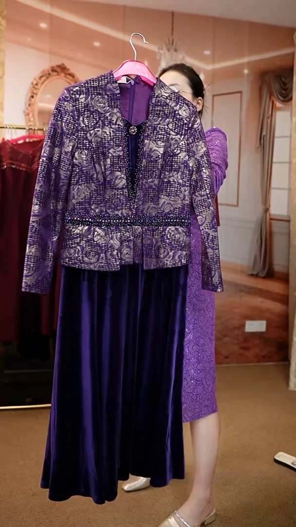 挂脖款125斤以内能穿