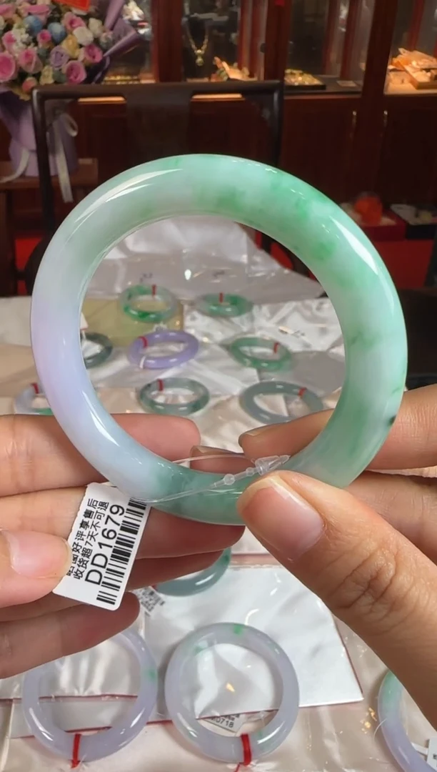 未镶嵌手镯翡翠55圆条DD1679(100元运营费