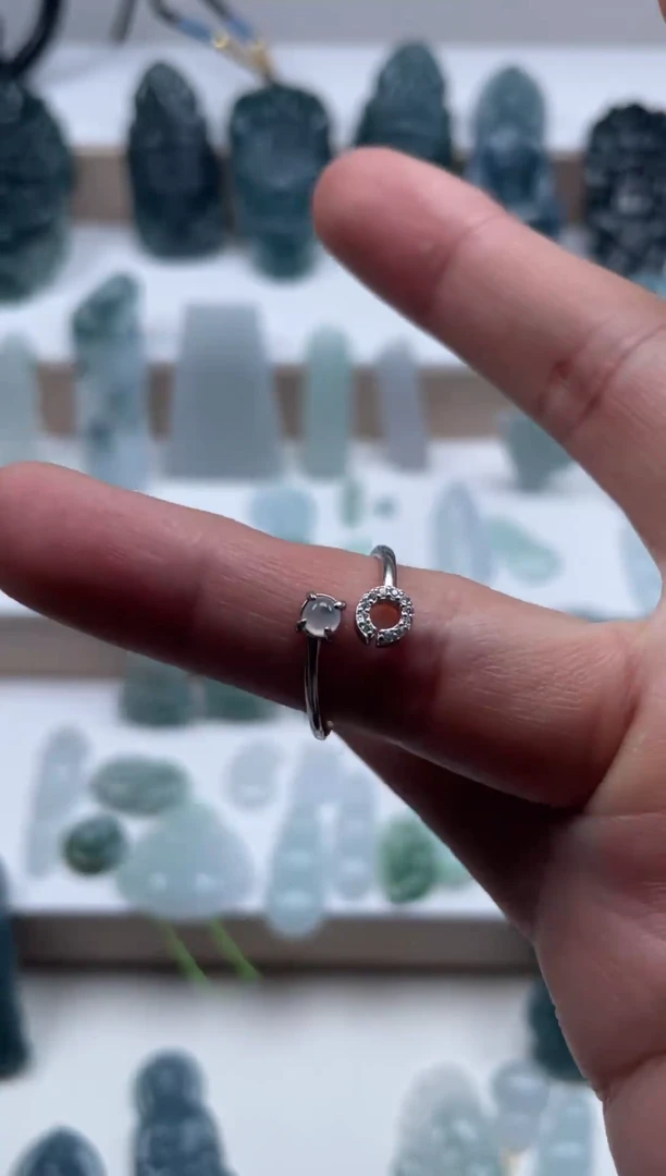 颈饰未镶嵌翡翠天然翡翠A货