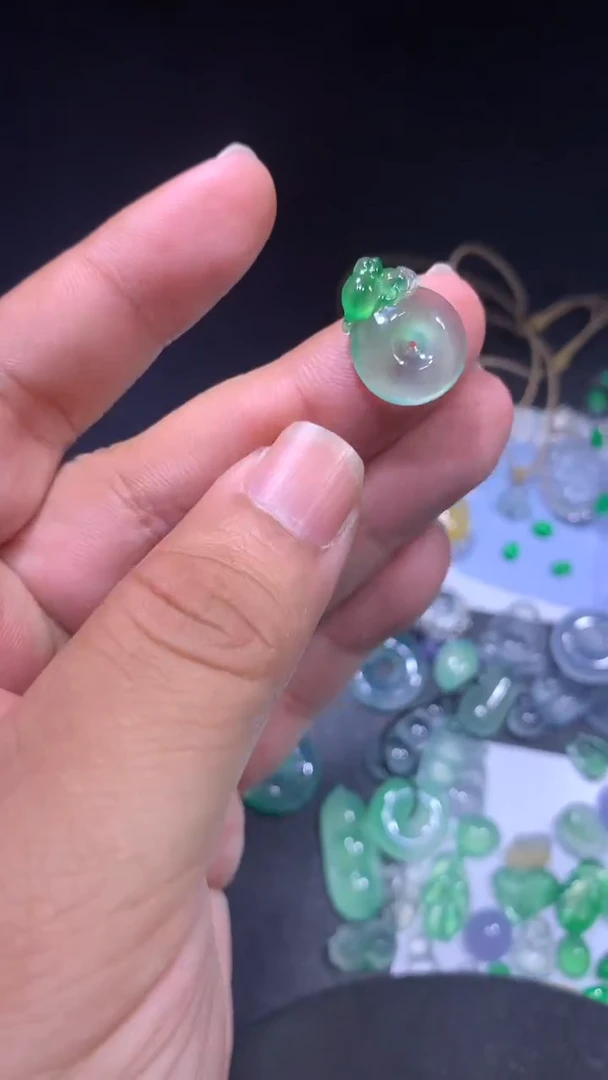 颈饰未镶嵌翡翠仿古平安扣