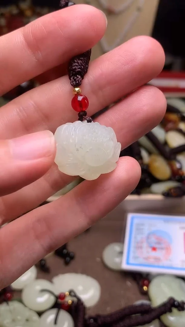 颈饰未镶嵌和田玉新疆料青海料清水和田玉吊坠