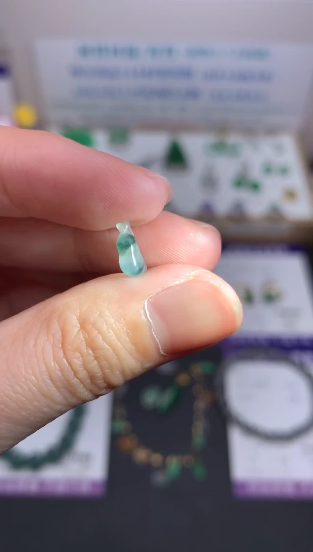 【闪购商品】定制翡翠未镶嵌模式推广期24小时鉴赏期