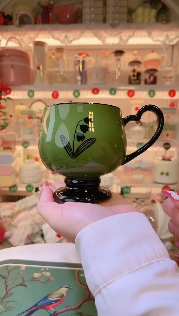 复古高脚杯绿色——手工制作品质好！