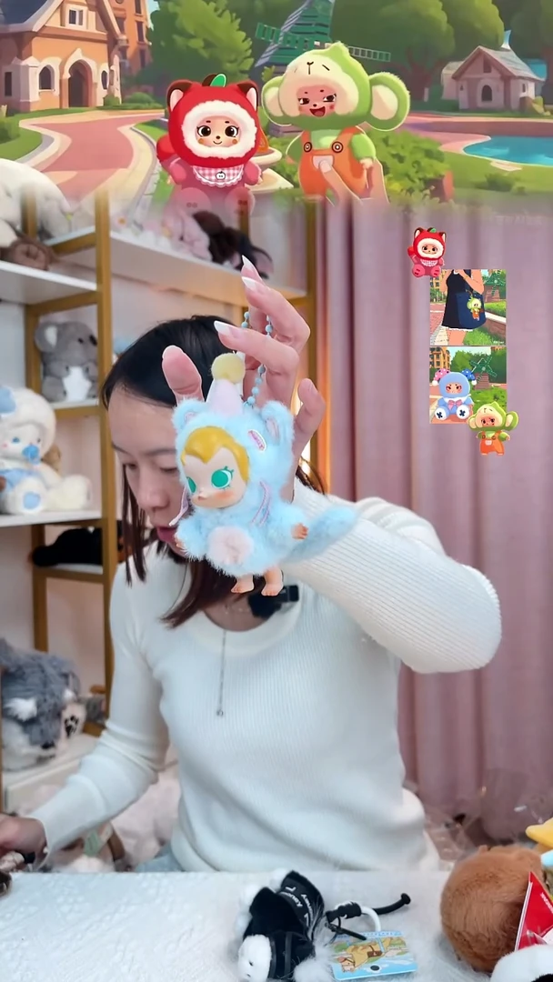 毛绒蓝色茉莉挂件