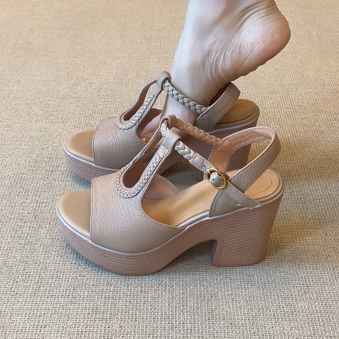 RubyL/8cm小个子增高时尚通勤舒适百搭纯色粗跟露趾凉鞋夏季新款