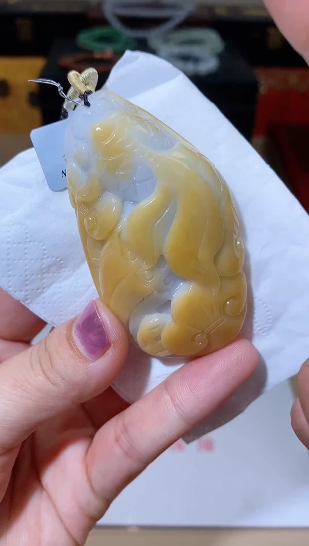 【闪购商品】翡翠颈饰未镶嵌天然A货翡翠