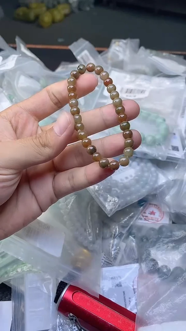 定制翡翠未镶嵌天然缅甸A货翡翠，多样性发货，拍一发一